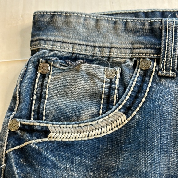 1738 Dynasty Blue Denim Distressed Embroidered Back Pocket Jeans. Size 36 - Picture 4 of 15